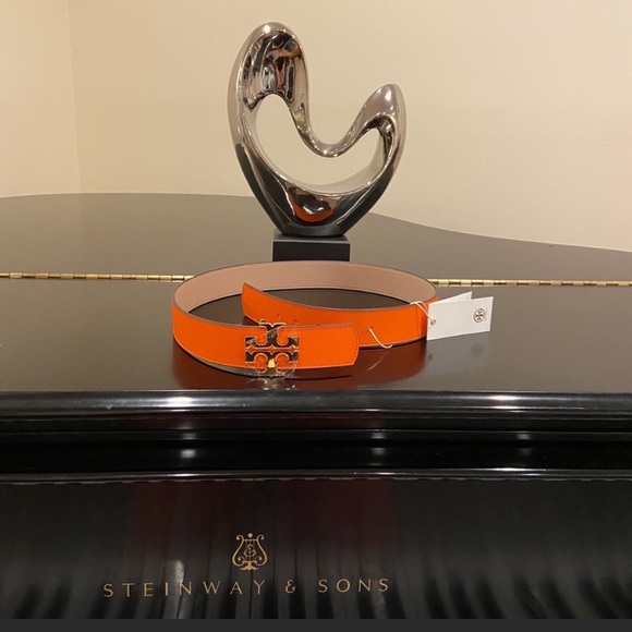 NWT Authentic Luxury Minimalist Tory Burch 1 1/2" Reversible Logo Belt - Picture 6 of 16